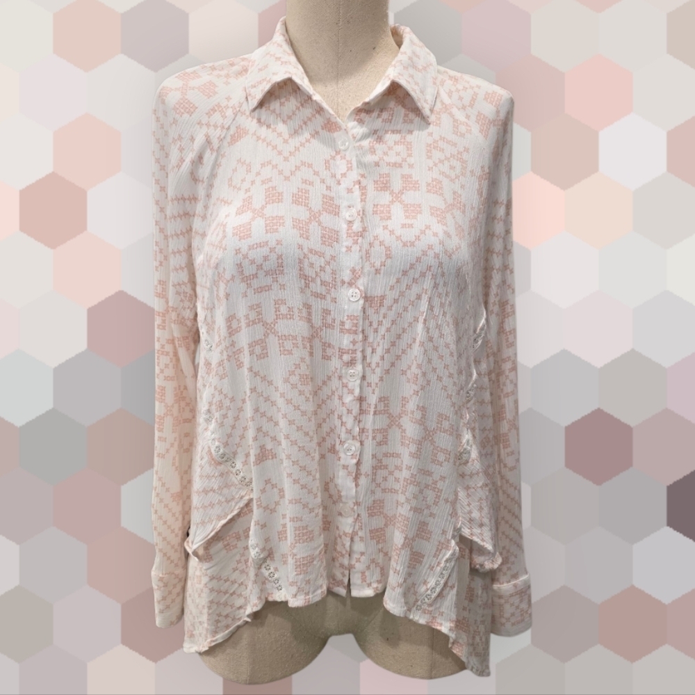 Miss Me Light Pink Geometric Button Down Blouse